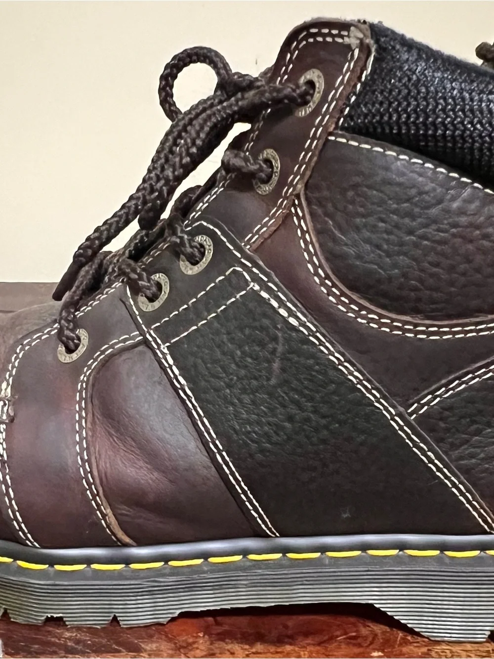 VintageDr. Martens Steel toe Brown Leather Lace-Up WorkBoots Slip resistant mens